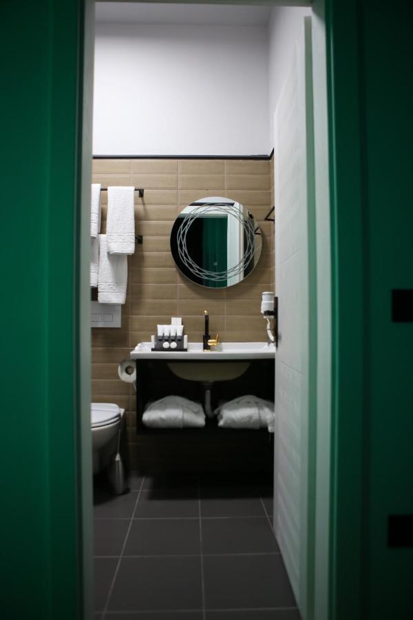 Dark Boutique Hotel Shkoze Dış mekan fotoğraf