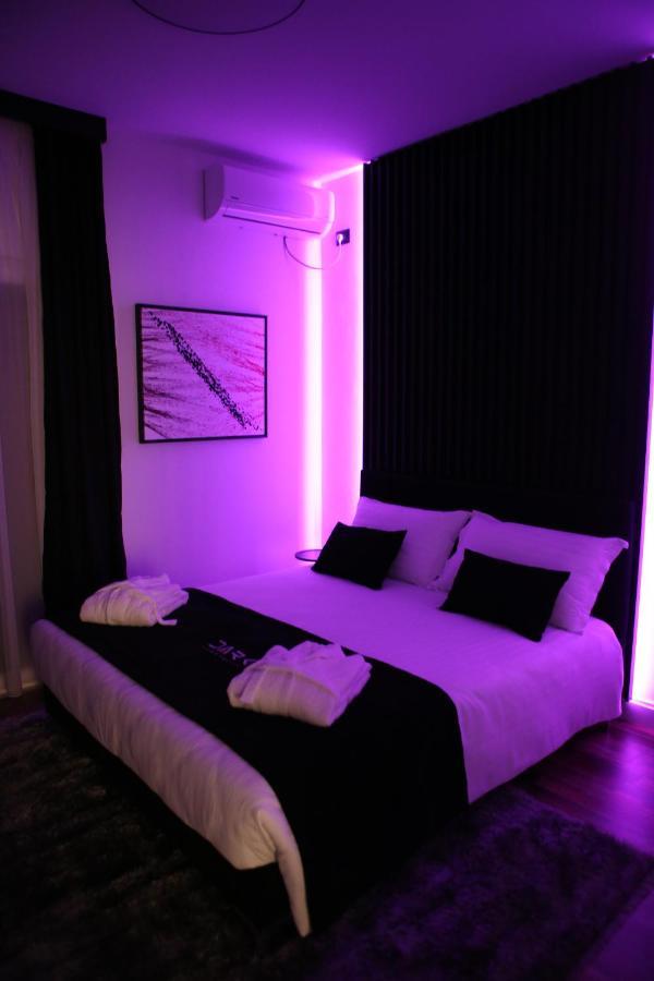 Dark Boutique Hotel Shkoze Dış mekan fotoğraf
