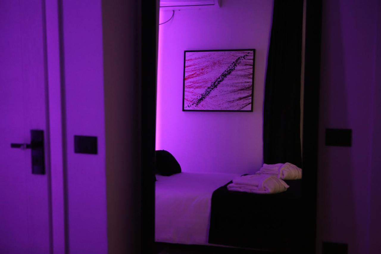 Dark Boutique Hotel Shkoze Dış mekan fotoğraf