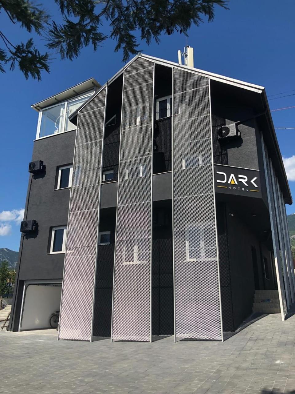 Dark Boutique Hotel Shkoze Dış mekan fotoğraf
